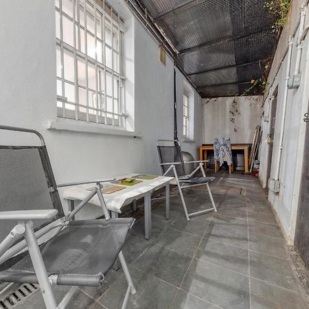 Elegant And Chic 2-Bedroom Basement Apartment In Paddington London Luaran gambar