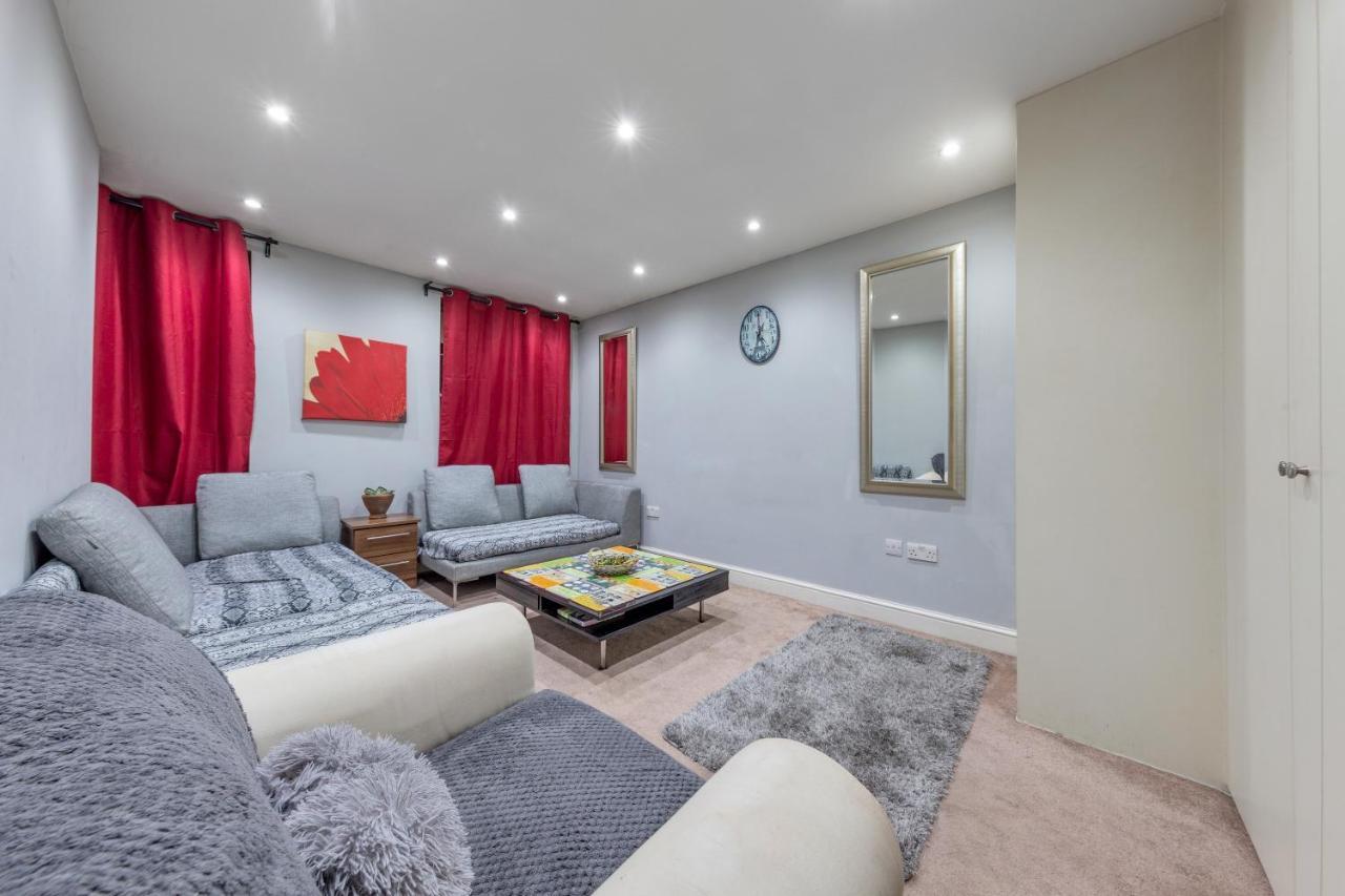 Elegant And Chic 2-Bedroom Basement Apartment In Paddington London Luaran gambar